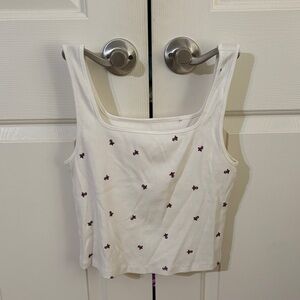 Old Navy White Floral Crop Top